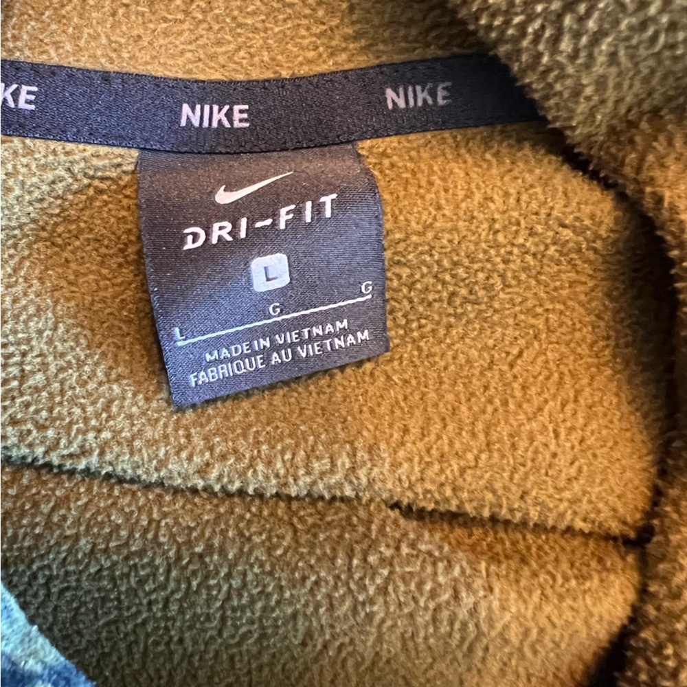 Nike Camo Hoodie, Great condition - Picture 4 of 5